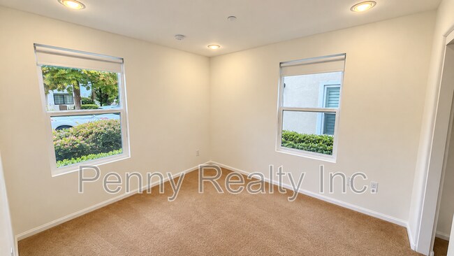 Building Photo - 3011 Pacific Palm Way