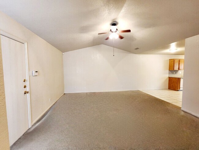 Building Photo - 203 Lydia Dr