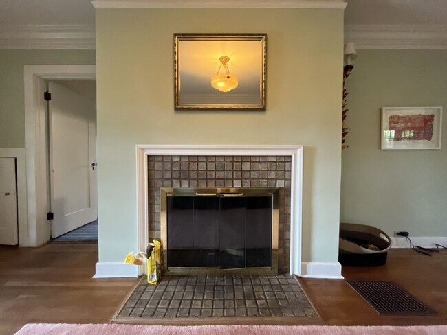Building Photo - Charming Cottage Home with Timeless Character, Hardwood Floors, Flexible Living Spaces, and Expan...