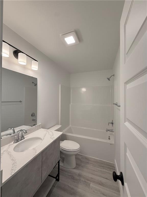 Building Photo - 851 Reading RR Ln