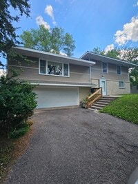 Building Photo - 3226 Halglo Pl