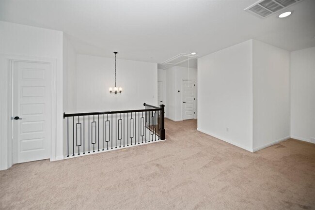 Building Photo - 3437 Jaulan St