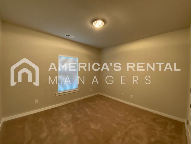 Building Photo - DEPOSIT PENDING! Home for Rent in Clanton, AL!!! COMING SOON! Deposit Pending!!