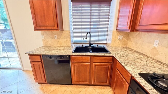 Building Photo - 9878 Big Window St