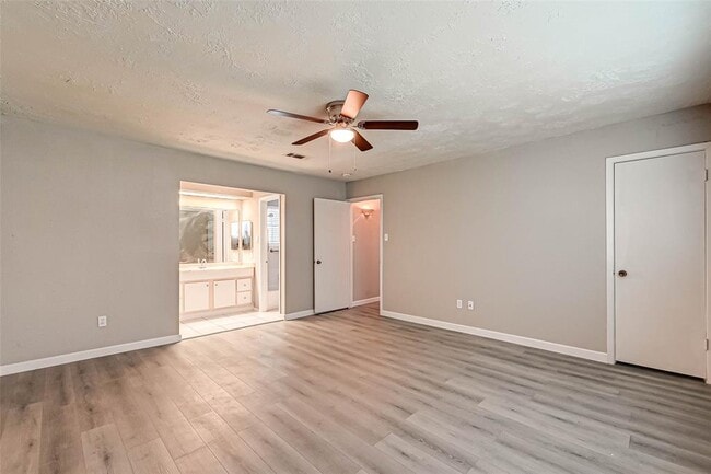 Building Photo - 17103 Blackhawk Blvd