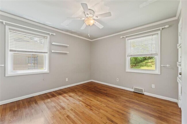 Building Photo - 2679 Harrington Dr