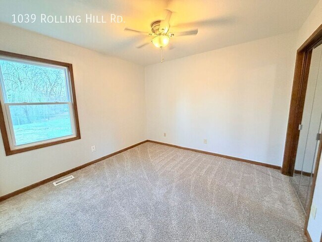 Building Photo - 1039 Rolling Hill Rd