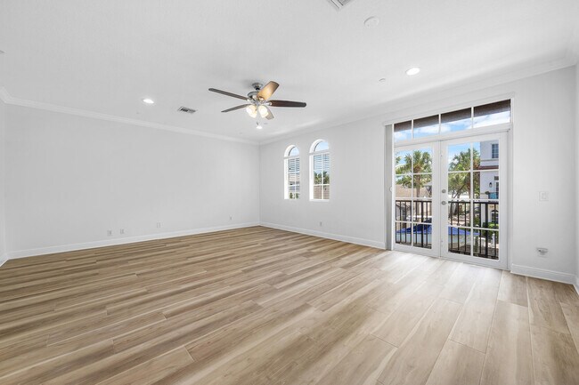 Building Photo - 824 Virginia Gardens Dr