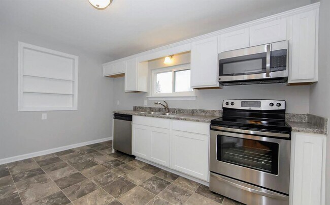 Building Photo - 1408 Gates St