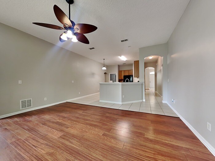 Building Photo - 12615 Richfield Blvd