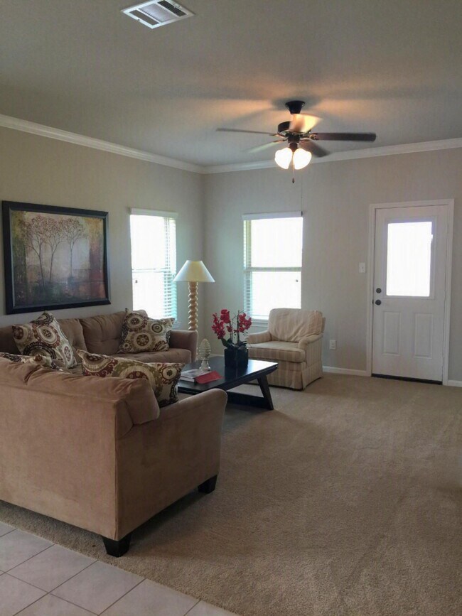 Building Photo - 3417 Fawnwood Dr