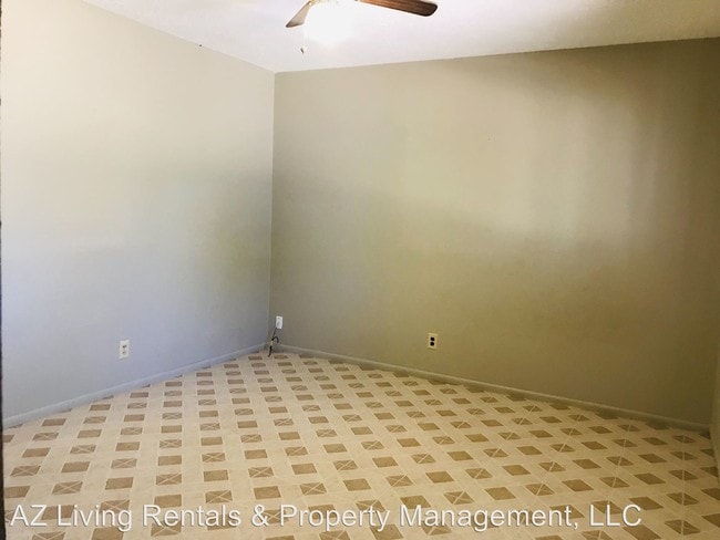 Building Photo - 3 br, 2 bath House - 2125 Club Avenue