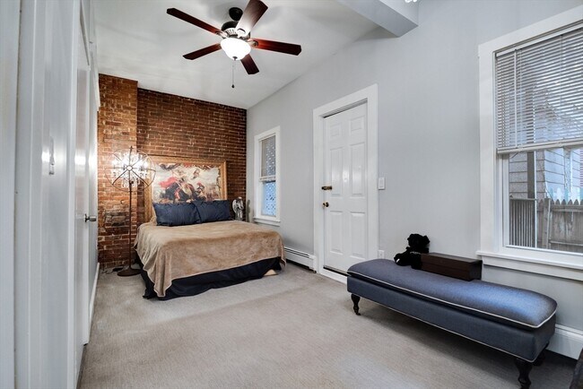 Building Photo - 114 Trenton St