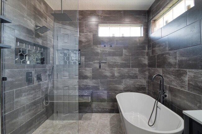 Building Photo - "Charming 4-Bedroom Home with 3 Full Baths...