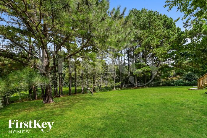 Building Photo - 1555 Wynfield Dr