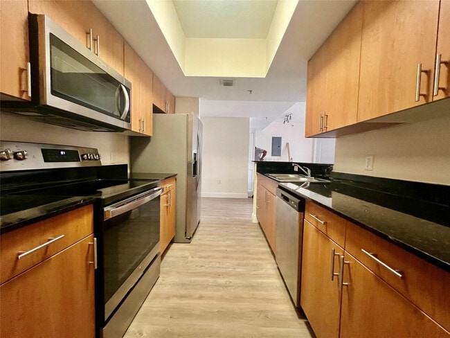 Building Photo - 9357 SW 77th Ave