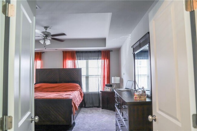 Building Photo - 402 Mulberry Row