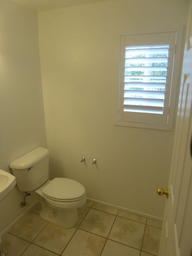 Building Photo - Palisades 3 Bedroom for Rent in Stevenson Ranch!