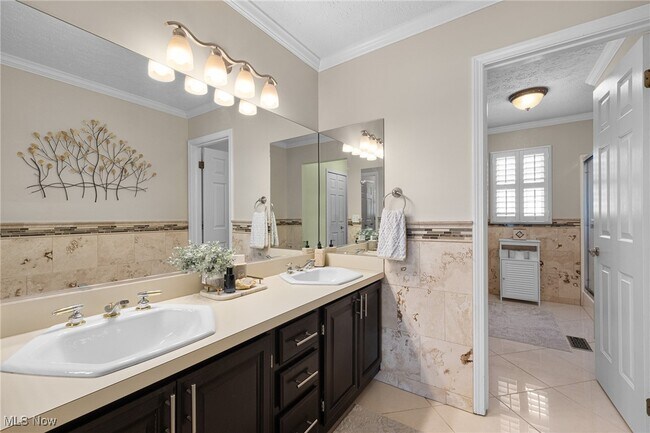 Building Photo - 6671 Hidden Lake Trail