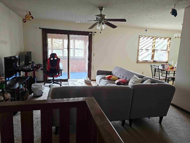 Building Photo - 2111 Palmer Cir