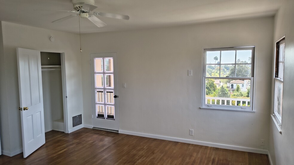 Building Photo - 21 W Quinto St