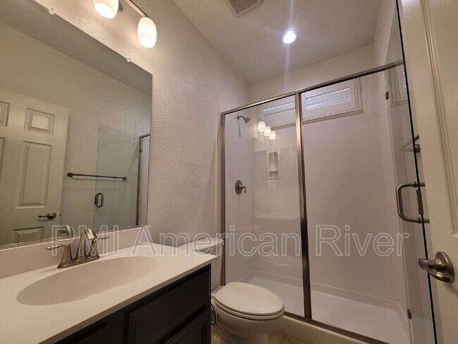 Building Photo - 708 Gentle Breeze Wy