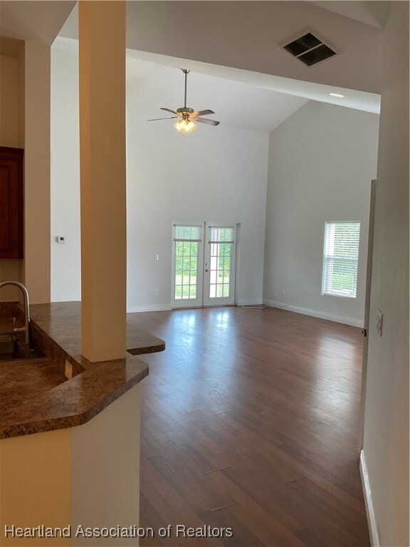 Building Photo - 3806 Peugeot St