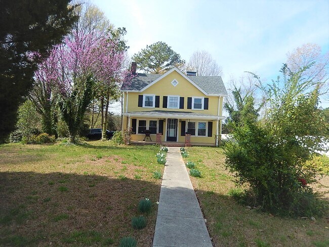 Building Photo - 1015 Oberlin Rd