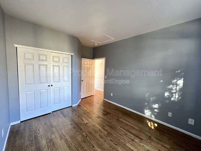 Building Photo - 9064 W Phillips Dr