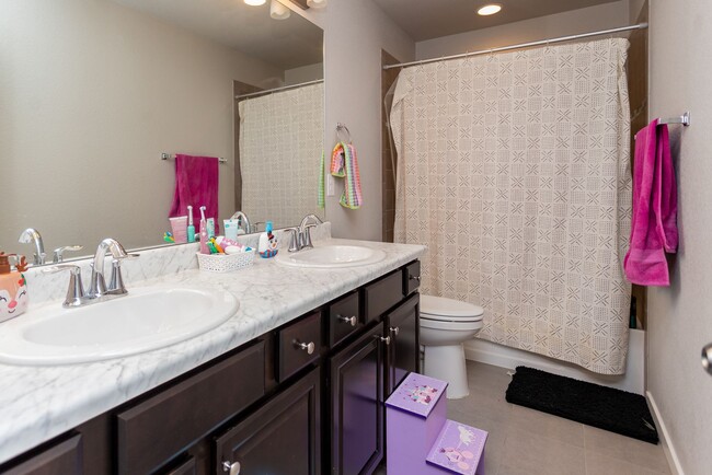 Building Photo - Exquisite 2-Story Home: Luxury Living in Tranquil Cul-de-Sac Setting!!