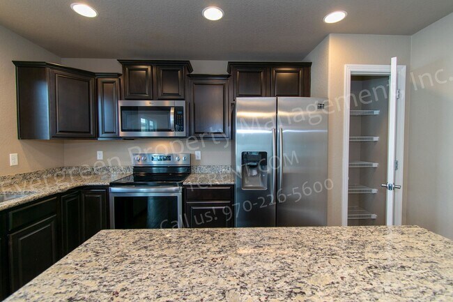 Building Photo - 1826 Ruddlesway Dr