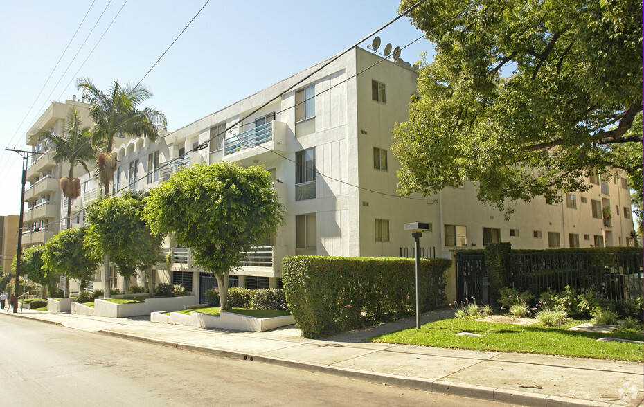 Primary Photo - Fuller Apartments