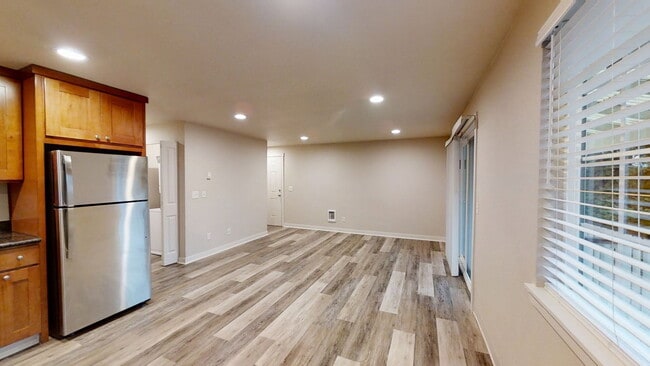 Building Photo - 2301 S 74th St