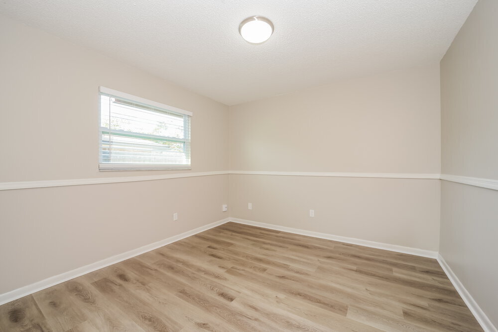 Building Photo - 3127 Watson Dr S