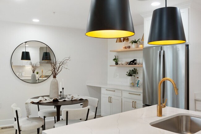 Building Photo - STUNNING 4 Level Fells Point Rowhome! WITH...