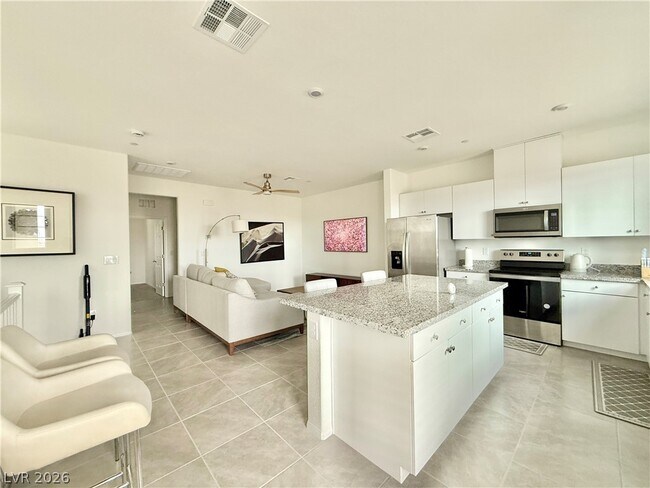 Building Photo - 5672 Beguiling Falls St