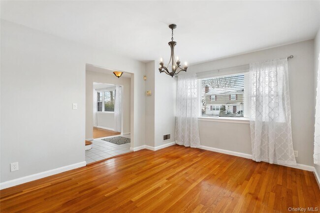 Building Photo - 48 Madison Rd