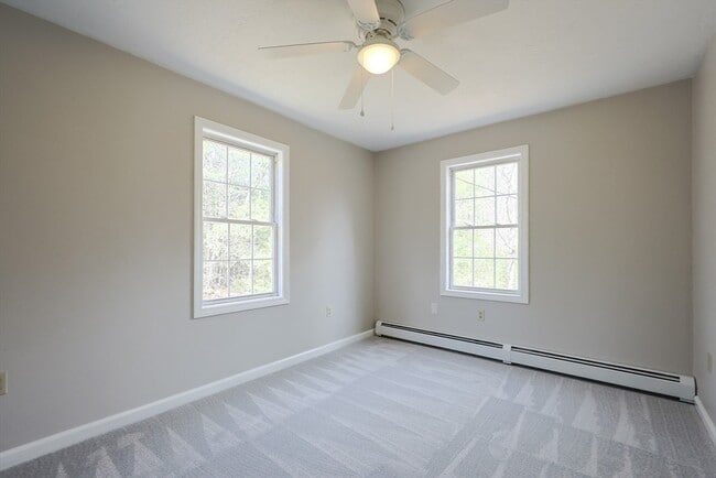 Building Photo - 127 Brook Rd