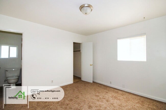 Building Photo - 19087 Leaf Ln