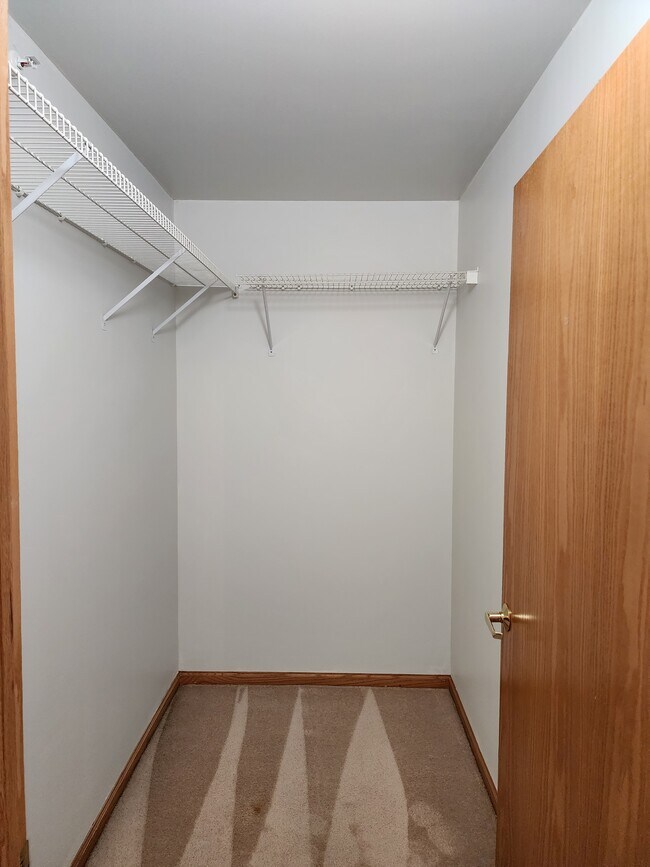 Entry Walk in Closet - 675 Pearson St
