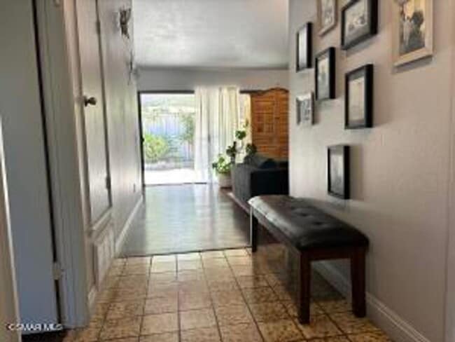 Building Photo - This is a lovely 2 bedroom, 1 1/2 bathroom...