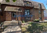 Building Photo - 3712 S Terry Ave