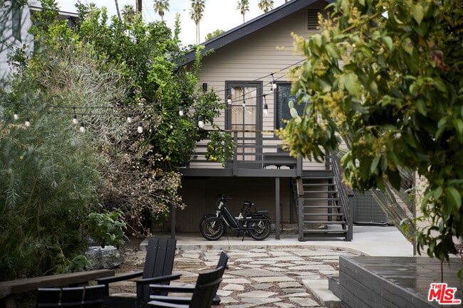 Building Photo - 5918 Monte Vista St