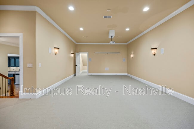 Building Photo - 7 Crooked Stick Ln