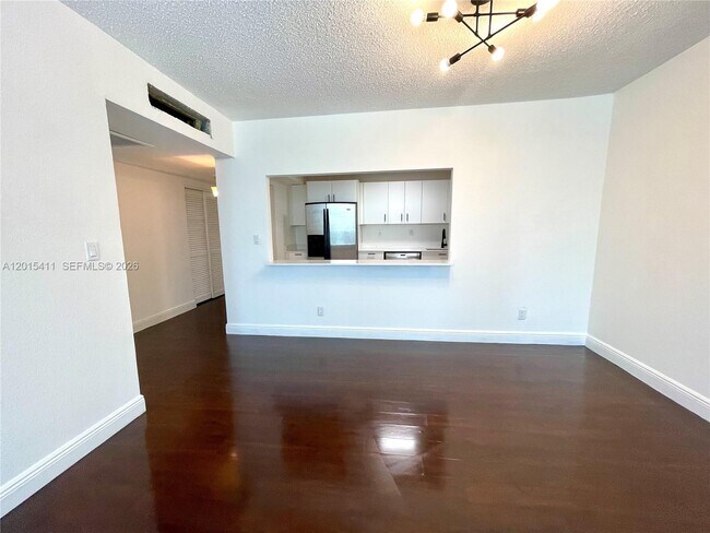 Building Photo - 19390 Collins Ave