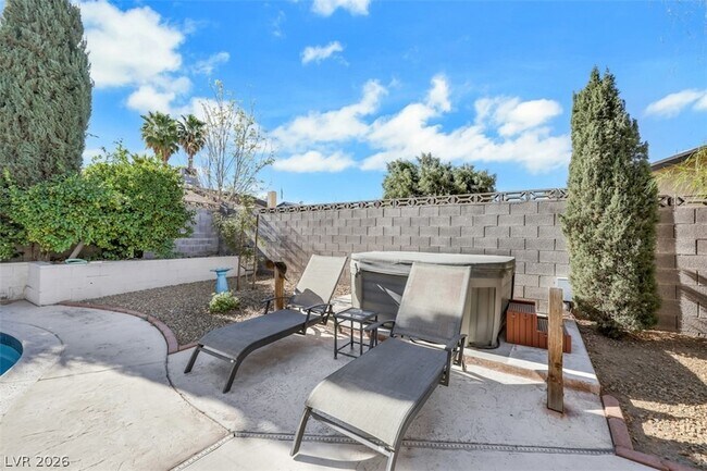 Building Photo - 3225 Mountain Spring Rd