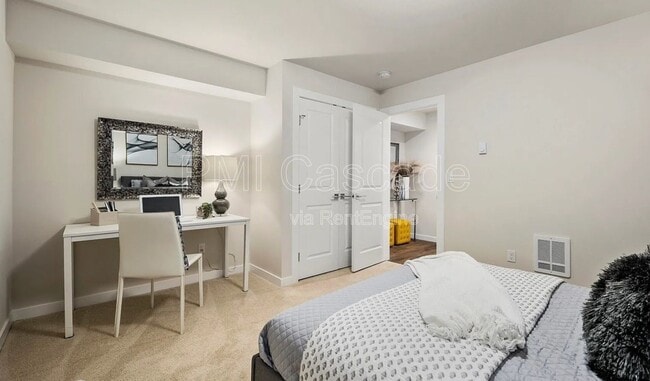 Building Photo - 9227B 16th Ave SW