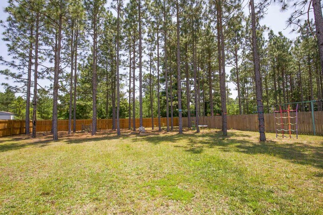 Building Photo - Coming up soon!!!!Centric beautiful proper...