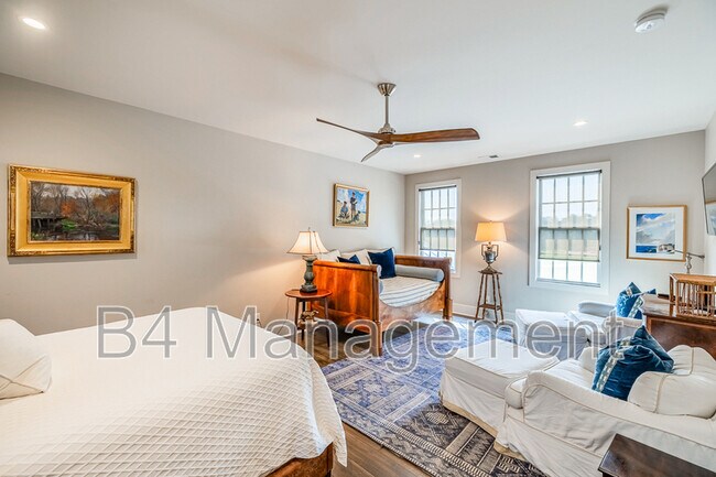 Building Photo - 103 Alester Square