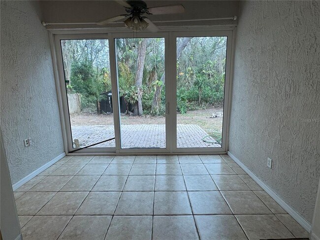 Building Photo - 4135 Quail Briar Dr